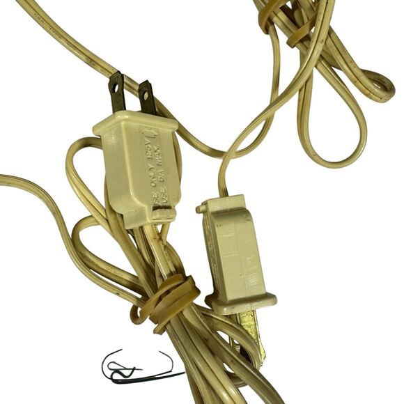 VTG Williamsburg Colonial Electric Window Candle Set Of 3 Handled Holder - Picture 6 of 7